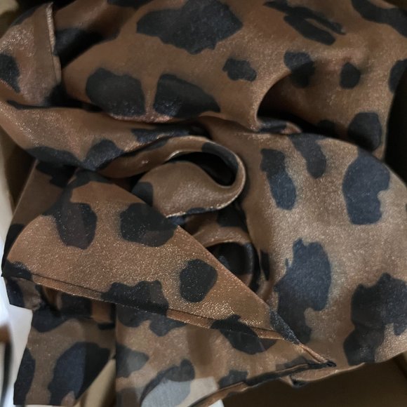 ATU BODY COUTURE leopard-print pussy-bow sheer blouse (BRAND NEW) - Picture 4 of 4